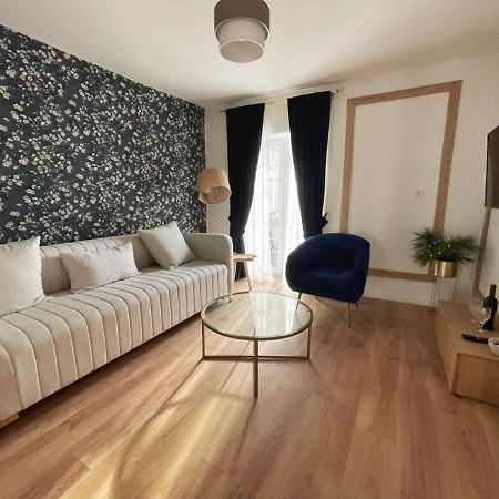 Lungomare Apartments Petrovac Εξωτερικό φωτογραφία
