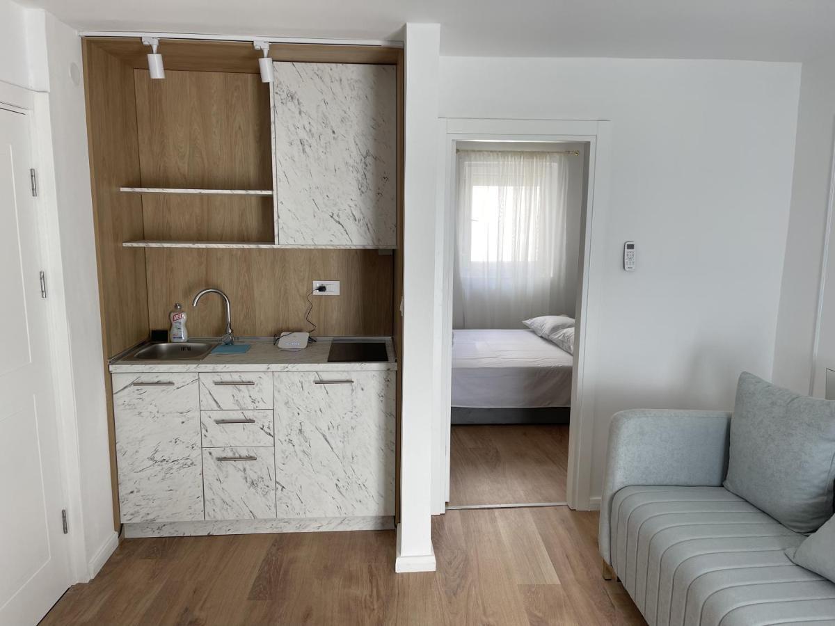 Lungomare Apartments Petrovac Εξωτερικό φωτογραφία
