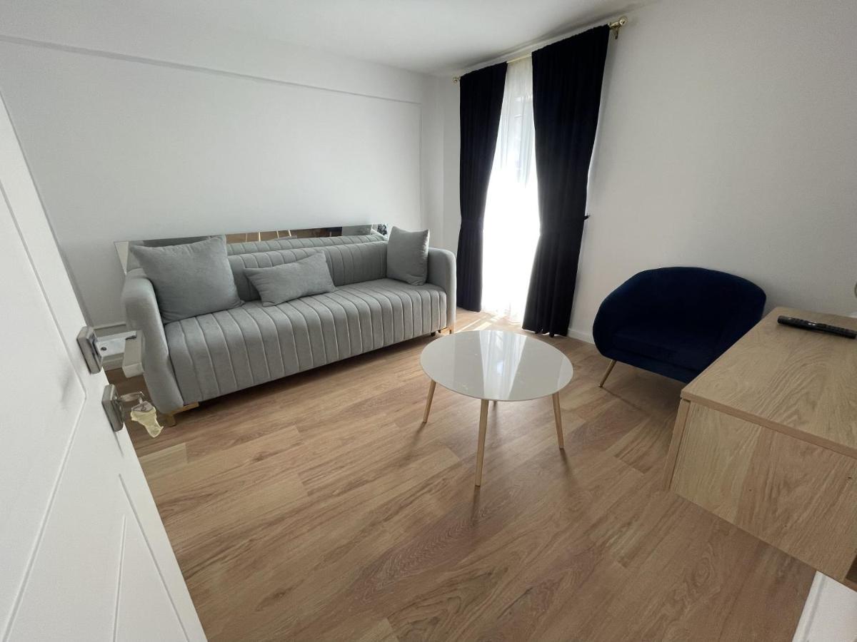 Lungomare Apartments Petrovac Εξωτερικό φωτογραφία