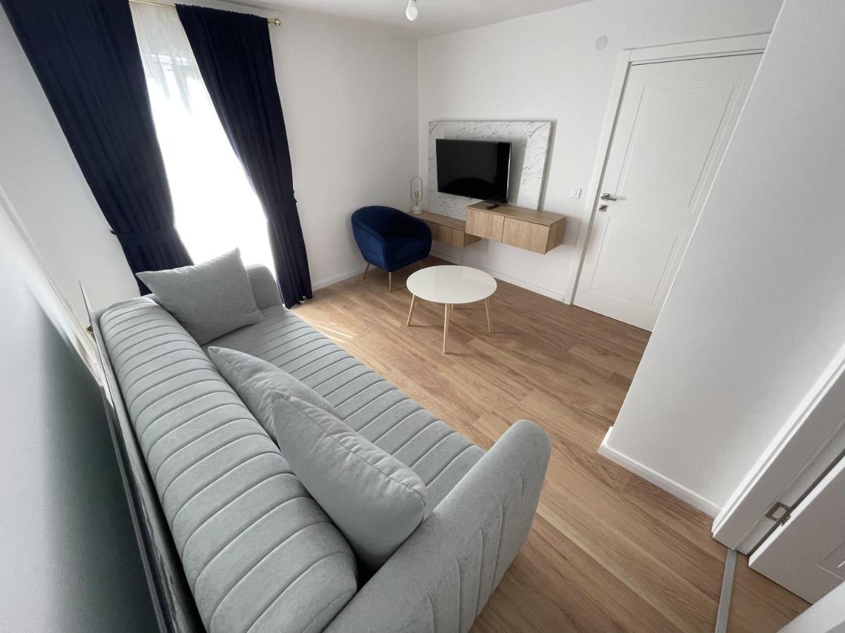 Lungomare Apartments Petrovac Εξωτερικό φωτογραφία