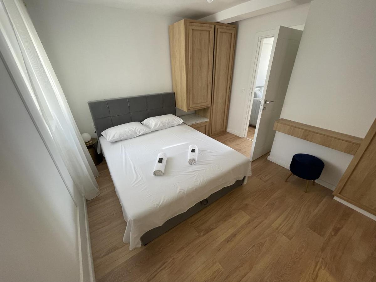 Lungomare Apartments Petrovac Εξωτερικό φωτογραφία